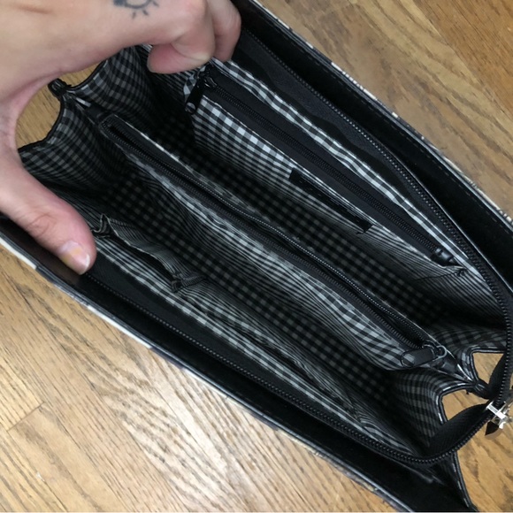 Newspaper print shoulder bag - Picture 3 of 3